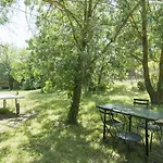 Mas Montluzia Bed & Breakfast