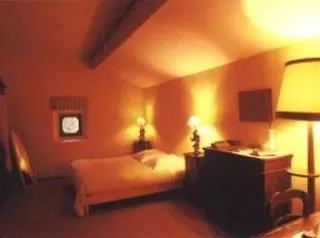 Mas Montluzia Bed & Breakfast