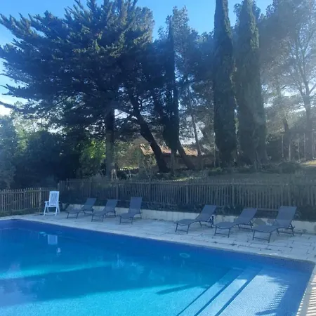 Bed & Breakfast Mas Montluzia Cascastel-des-Corbières