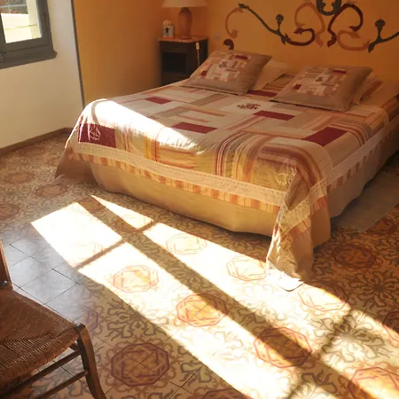 Mas Montluzia Bed and breakfast Cascastel-des-Corbières