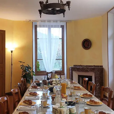 Bed and Breakfast Mas Montluzia 3*