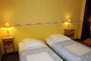 Mas Montluzia Bed & Breakfast