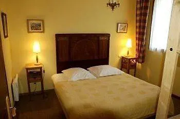 Mas Montluzia Bed & Breakfast 3*
