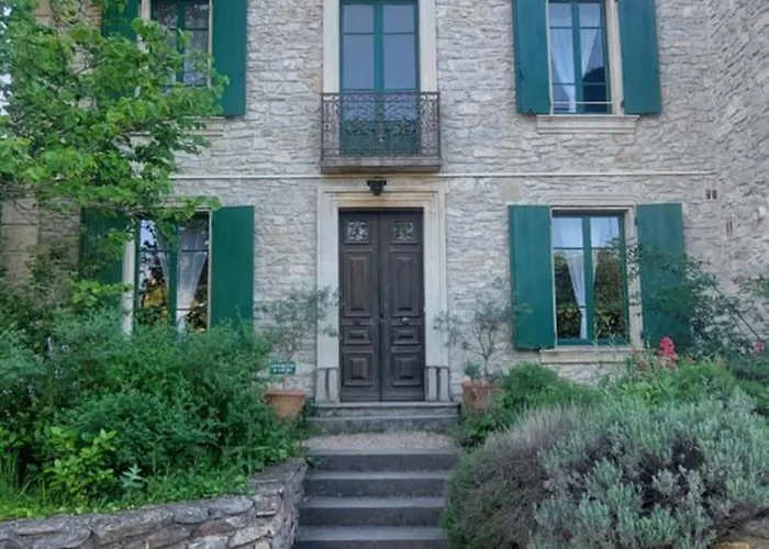 Mas Montluzia Bed & Breakfast 3*
