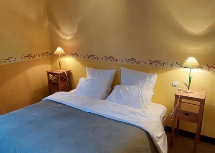 Mas Montluzia Bed & Breakfast