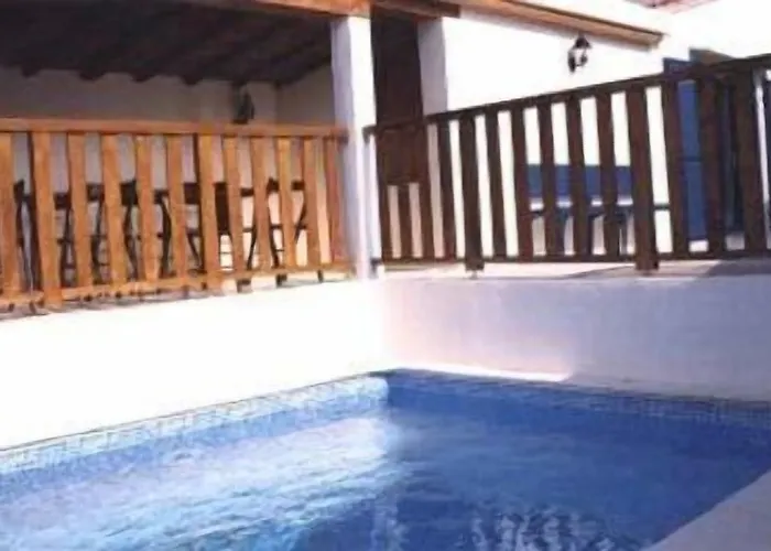 Bed & Breakfast Mas Montluzia Cascastel-des-Corbières