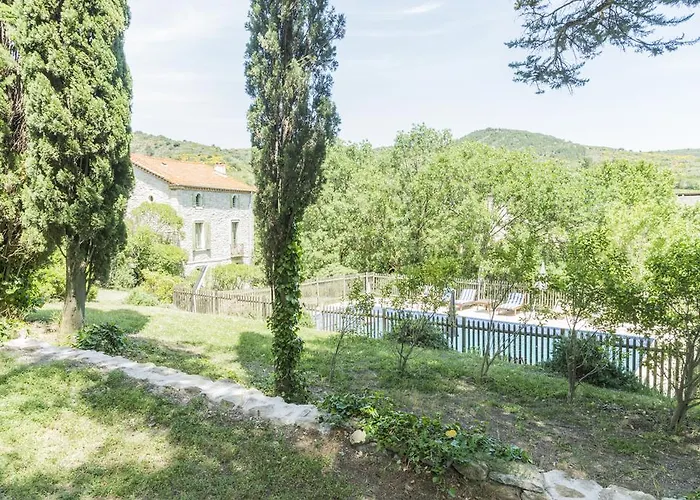Mas Montluzia Bed & Breakfast 3*